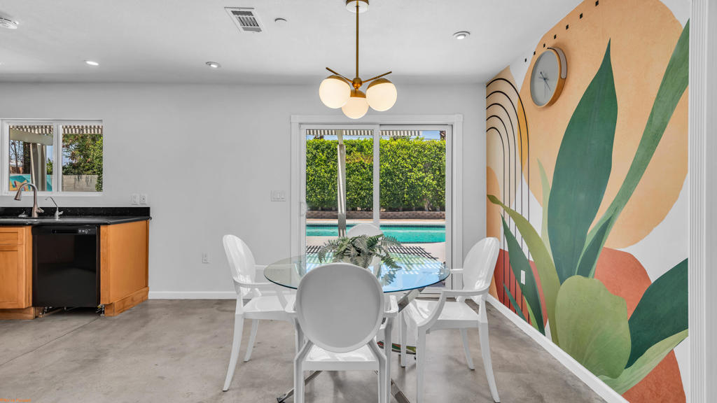 2120 E Del Lago Road
