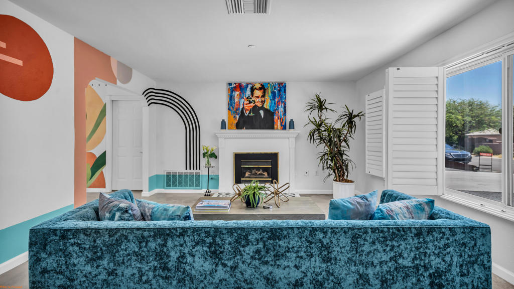 2120 E Del Lago Road