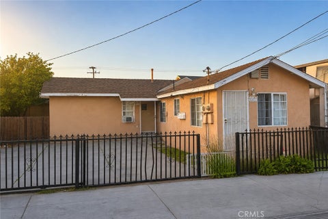 Photo of 2031 E Spaulding Way, Long Beach, CA 90804 (MLS # DW26199783)