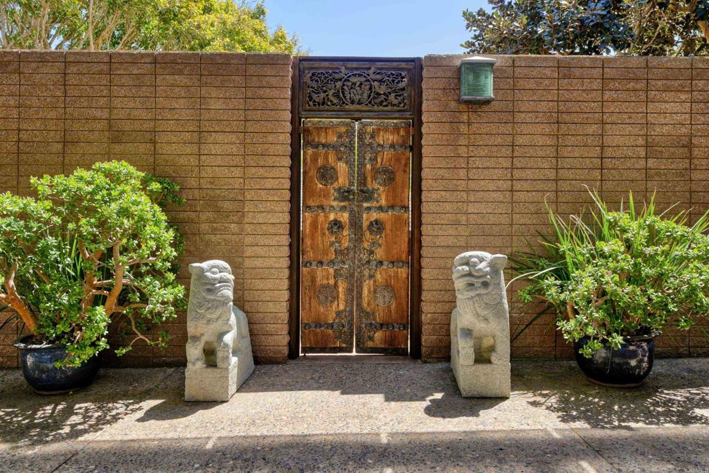 567 GAGE LANE