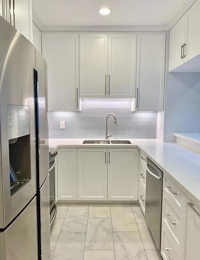 100% Application before tour. Available: Sep 9th Pet Allowed. Discover this rare Westwood gem! This beautifully bright, recently renovated apartment sits in a lovely building featuring a heated pool & jacuzzi, plus valet guest parking and two secured tandem spaces for you. Inside, enjoy stainless steel appliances, sleek quartz counters in the kitchen and bath, ample closets, and stylish dimmable lighting. The large patio boasts two water features perfect for entertaining and a built-in wine fridge sure to impress. Walk just one block to UCLA, Target, Trader Joe's, Ralph's, the W Hotel, and the Botanical Garden, with prime dining and shopping minutes away. Don't wait! App Fee: $99 No Pet Fee. No move-in Fee