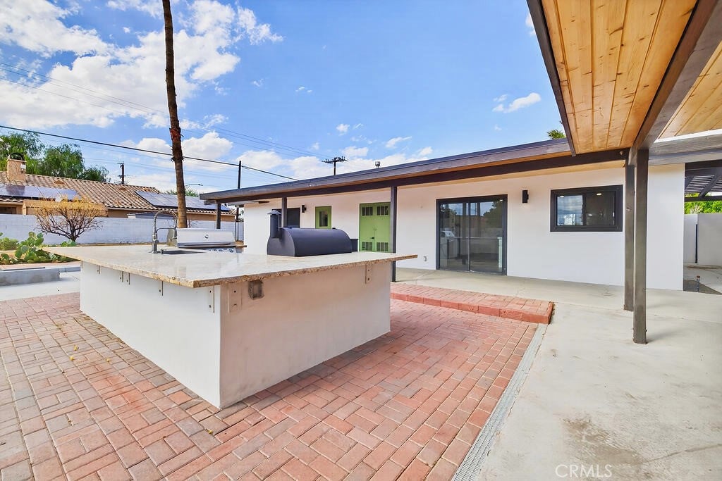 1815 E Racquet Club