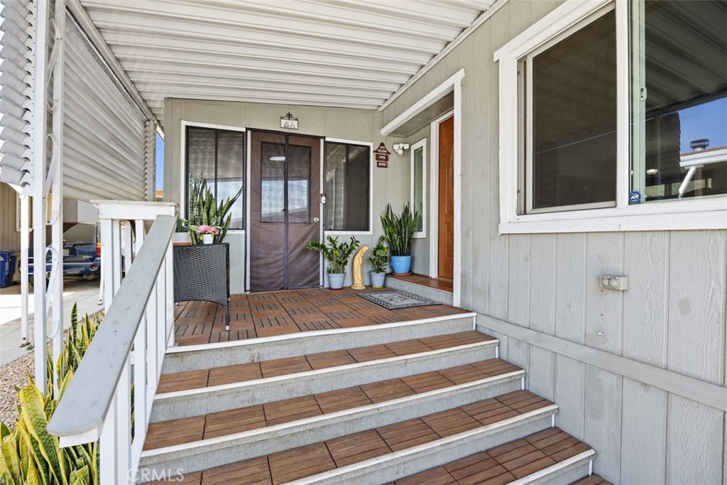 1456 E Philadelphia St Spc 299