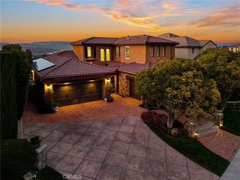 Photo of 25845 Flemming Place, Stevenson Ranch, CA 91381 (MLS # SR26032445)