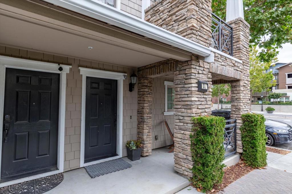31 Artisan Way