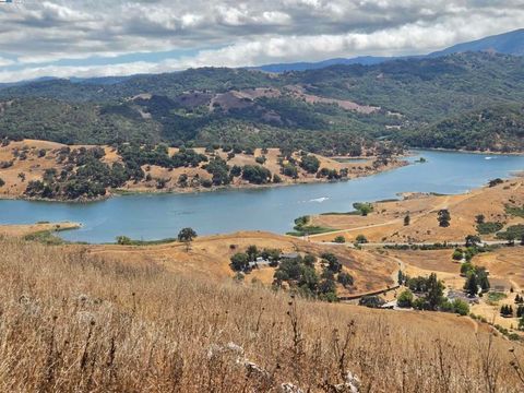 Photo of 22610 Country View Drive Dr, San Jose, CA 95120 (MLS # 41108504)