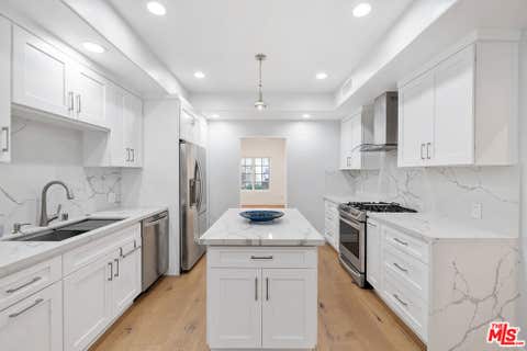 Photo of 851 N San Vicente Boulevard #117, West Hollywood, CA 90069 (MLS # 26870889)