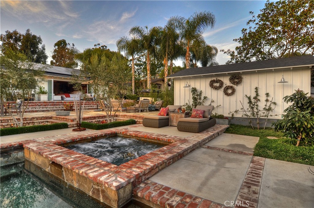 Mizener Custom Homes (MZ) - Residential Lease