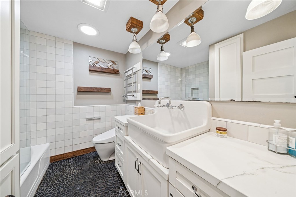 Mizener Custom Homes (MZ) - Residential Lease