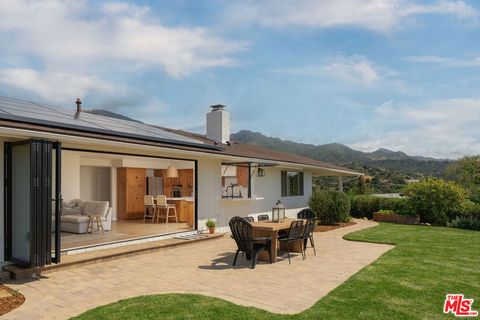 Photo of 2609 Montrose Place, Santa Barbara, CA 93105 (MLS # 26765351)