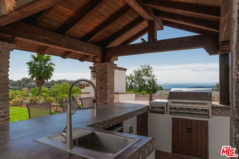 Tiny photo for 2609 Montrose Place, Santa Barbara, CA 93105 (MLS # 26765351)