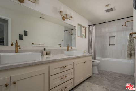 Tiny photo for 2609 Montrose Place, Santa Barbara, CA 93105 (MLS # 26765351)