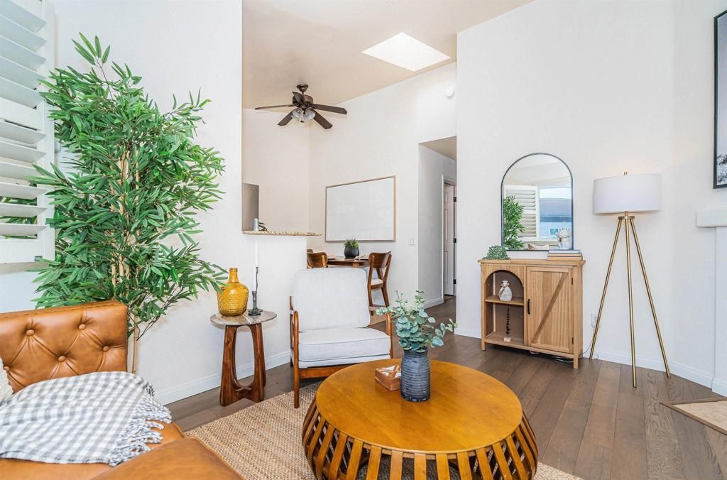 listing image 130723393468544603834