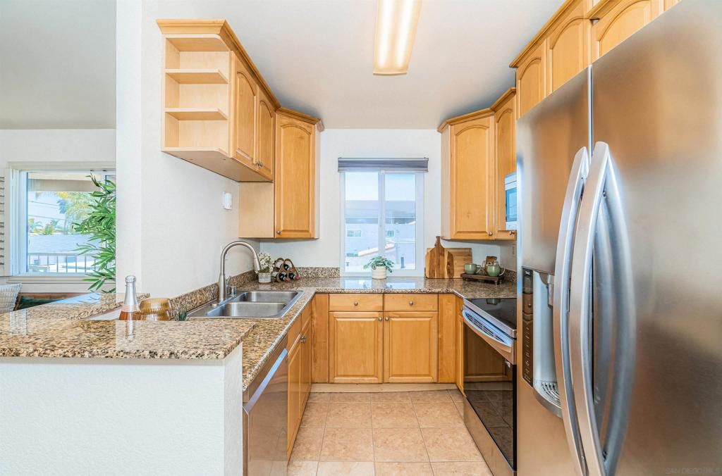 listing image 130724298856250180206