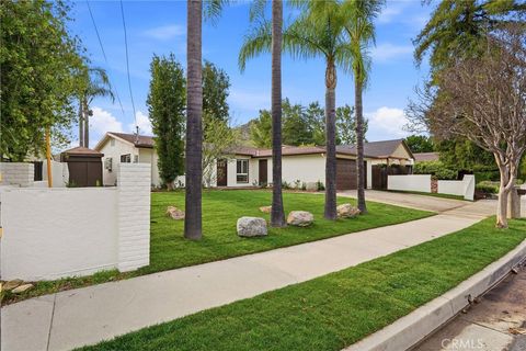 Tiny photo for 24308 Highlander Road, West Hills, CA 91307 (MLS # SR26021260)