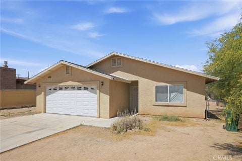 Photo of 5932 La Buena Tierra Ave AVE, 29 Palms, CA 92277 (MLS # JT26111094)