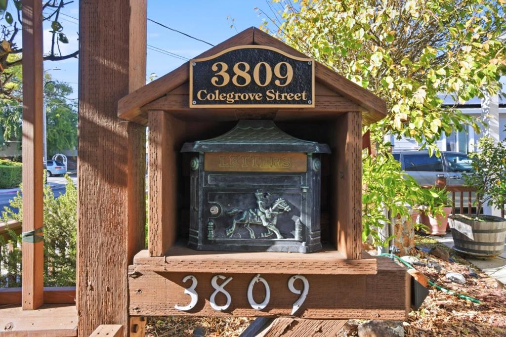 3809 Colegrove Street