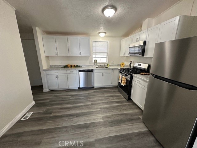 880 N. Lake Street 82