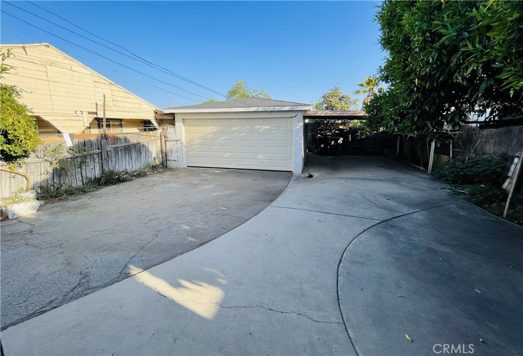 132 W Norwood Place