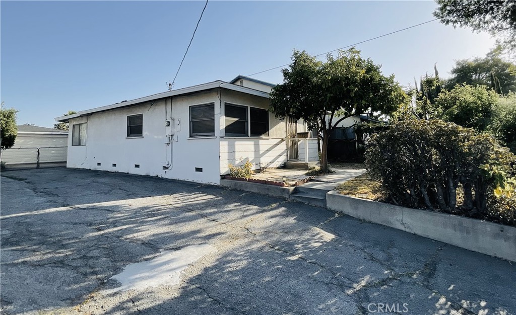 132 W Norwood Place