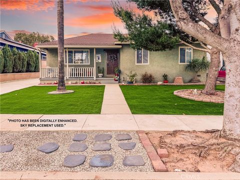 Photo of 1004 Firmona Ave, Redondo Beach, CA 90278 (MLS # AR26056052)