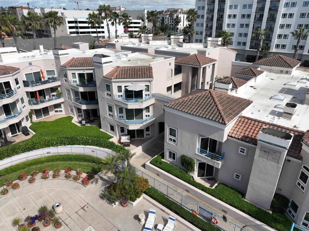 400 N Pacific St 111