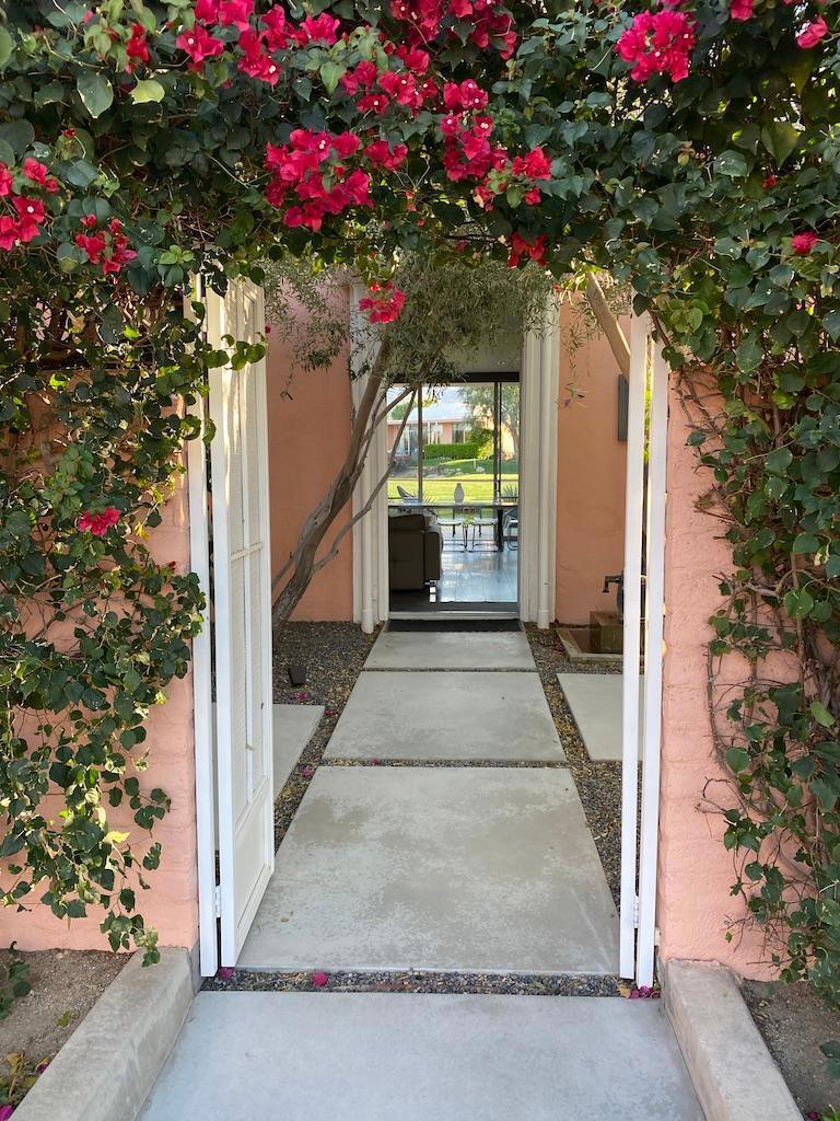 47125 El Menara Circle