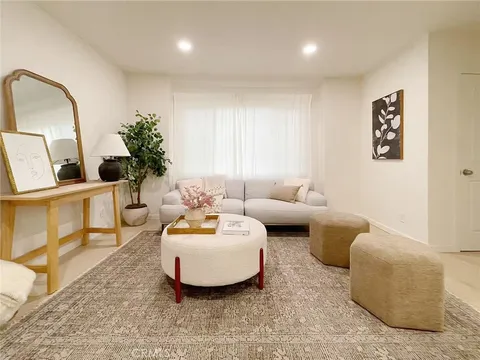 MLS: AR26068505