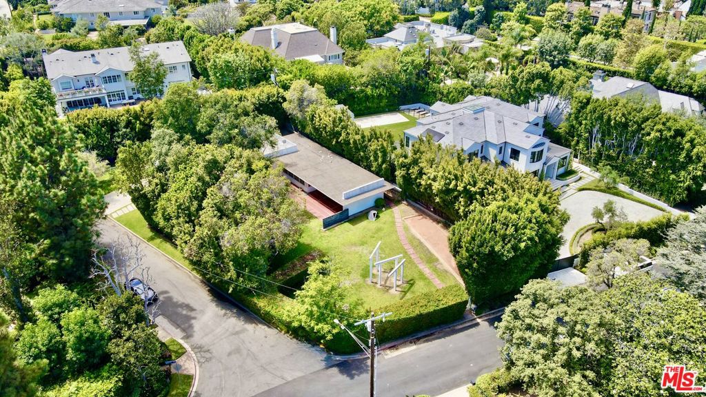 401 N Cliffwood Avenue
