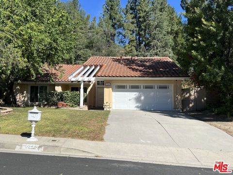 Photo of 19147 Doral Place, Porter Ranch, CA 91326 (MLS # 26673479)