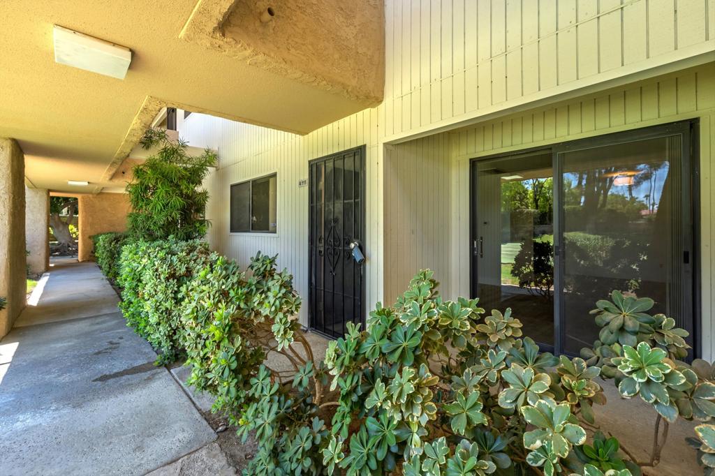 2810 N Arcadia Court A-115