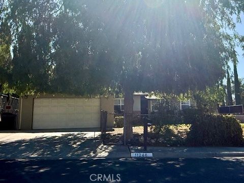 Photo of 11240 Davis St, Moreno Valley, CA 92557 (MLS # IV26081143)