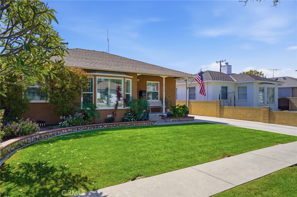 5713 Briercrest