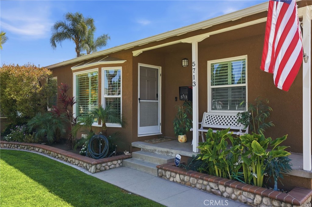 5713 Briercrest