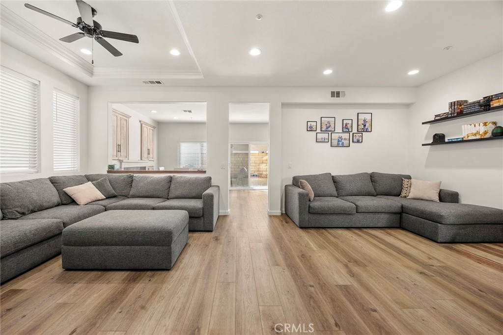 1124 Davis