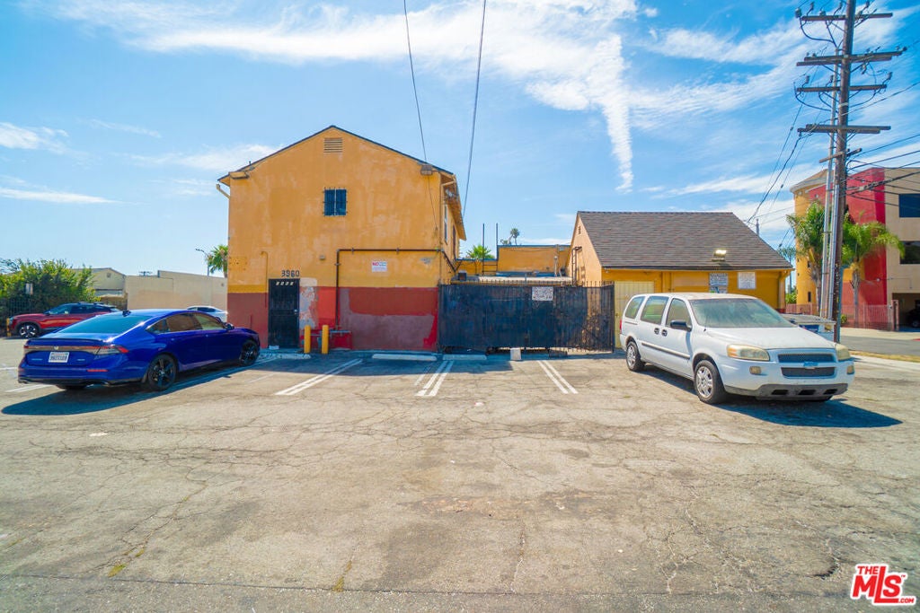 10404 S Prairie Avenue