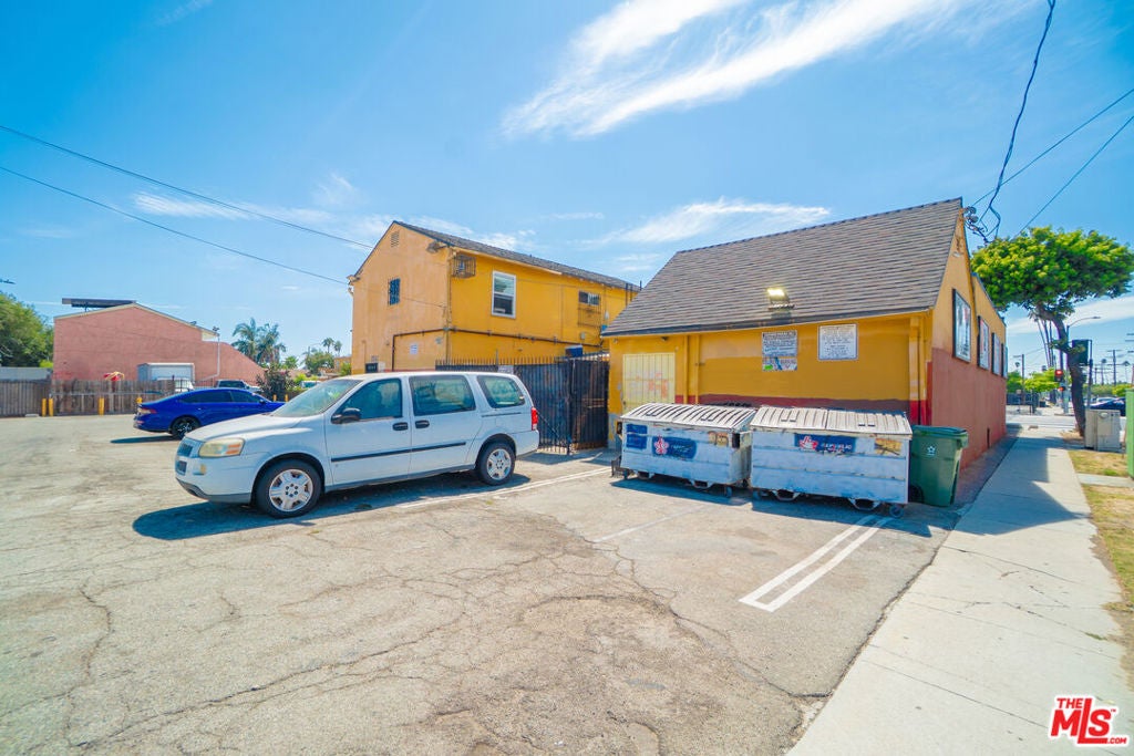 10404 S Prairie Avenue