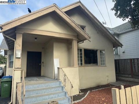 Photo of 1009 Addison Street St, Berkeley, CA 94710 (MLS # 41115918) Photo of 1009 Addison Street St, Berkeley, CA 94710 (MLS # 41115918)