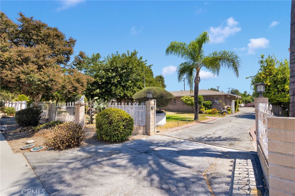 Properties 1 1900 Mountain Avenue