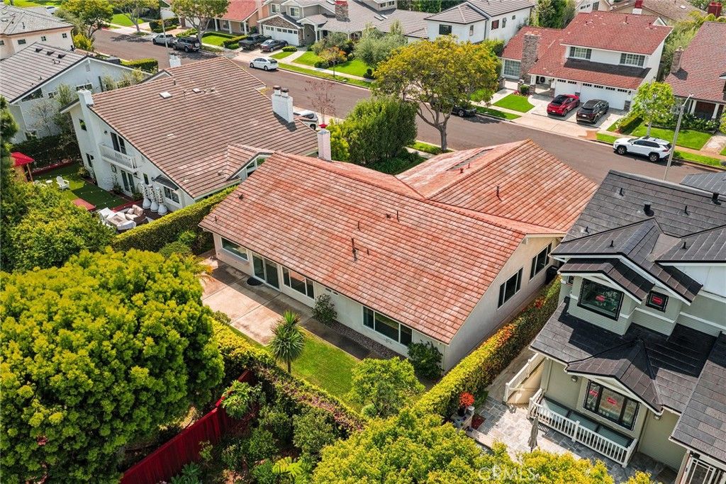 Photo of 1824 Port Tiffin Pl, Newport Beach, CA 92660 (MLS # NP26067776)