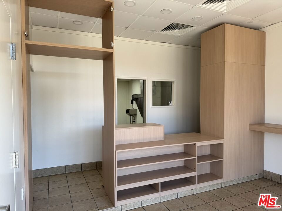 1903 PACIFIC COAST Highway 1901-1905