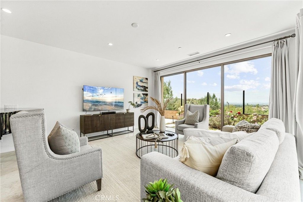 Photo of 147 Oceano, Irvine, CA 92602 (MLS # PW25263085)