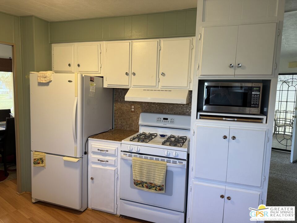 15500 Bubbling Wells Road 282