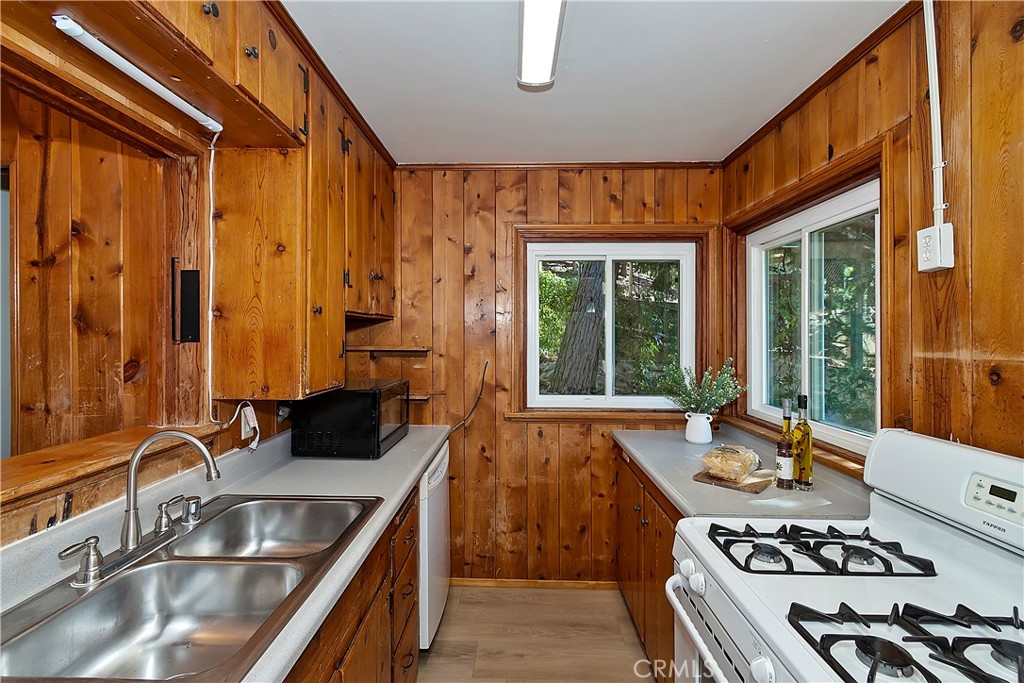 Crestline (CRES) - Residential