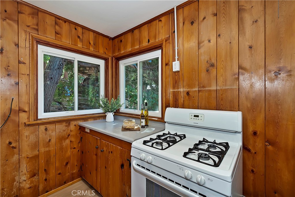 Crestline (CRES) - Residential