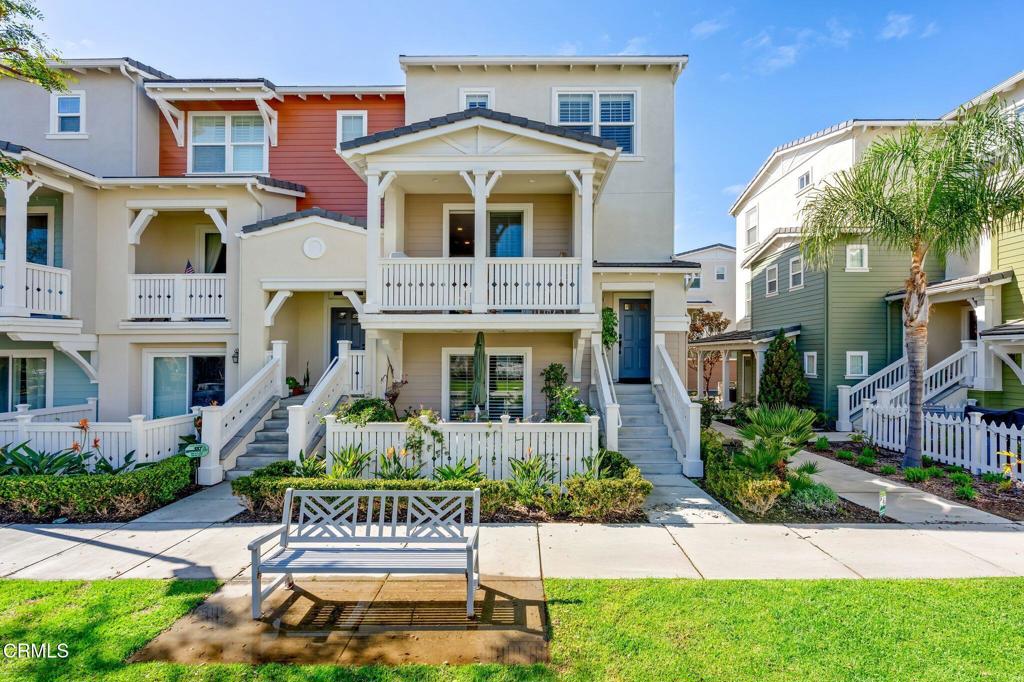 3729 Islander Walk