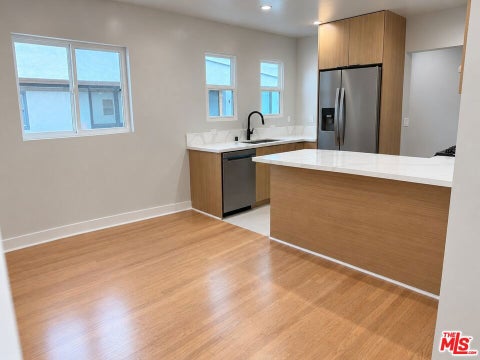 Photo of 112 N Orlando Avenue, Los Angeles, CA 90048 (MLS # 26103864)