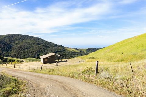 Tiny photo for 3510 Cypress Mountain RD, Templeton, CA 93465 (MLS # SC26100272)