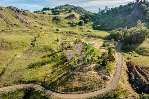 Tiny photo for 3510 Cypress Mountain RD, Templeton, CA 93465 (MLS # SC26100272)