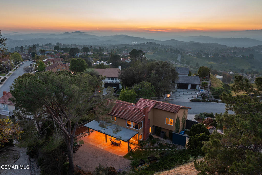 3542 N Avenida Montuoso